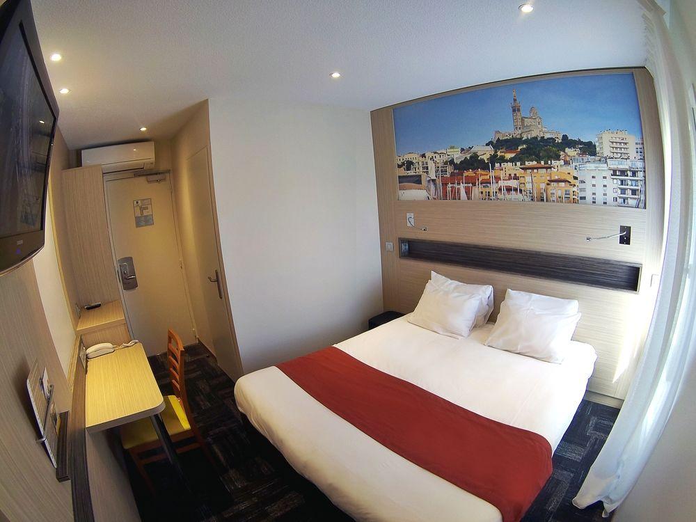 Greet Hotel Marseille Provence Aeroport Vitrolles  Eksteriør billede