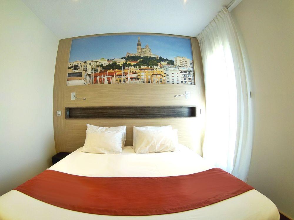 Greet Hotel Marseille Provence Aeroport Vitrolles  Eksteriør billede