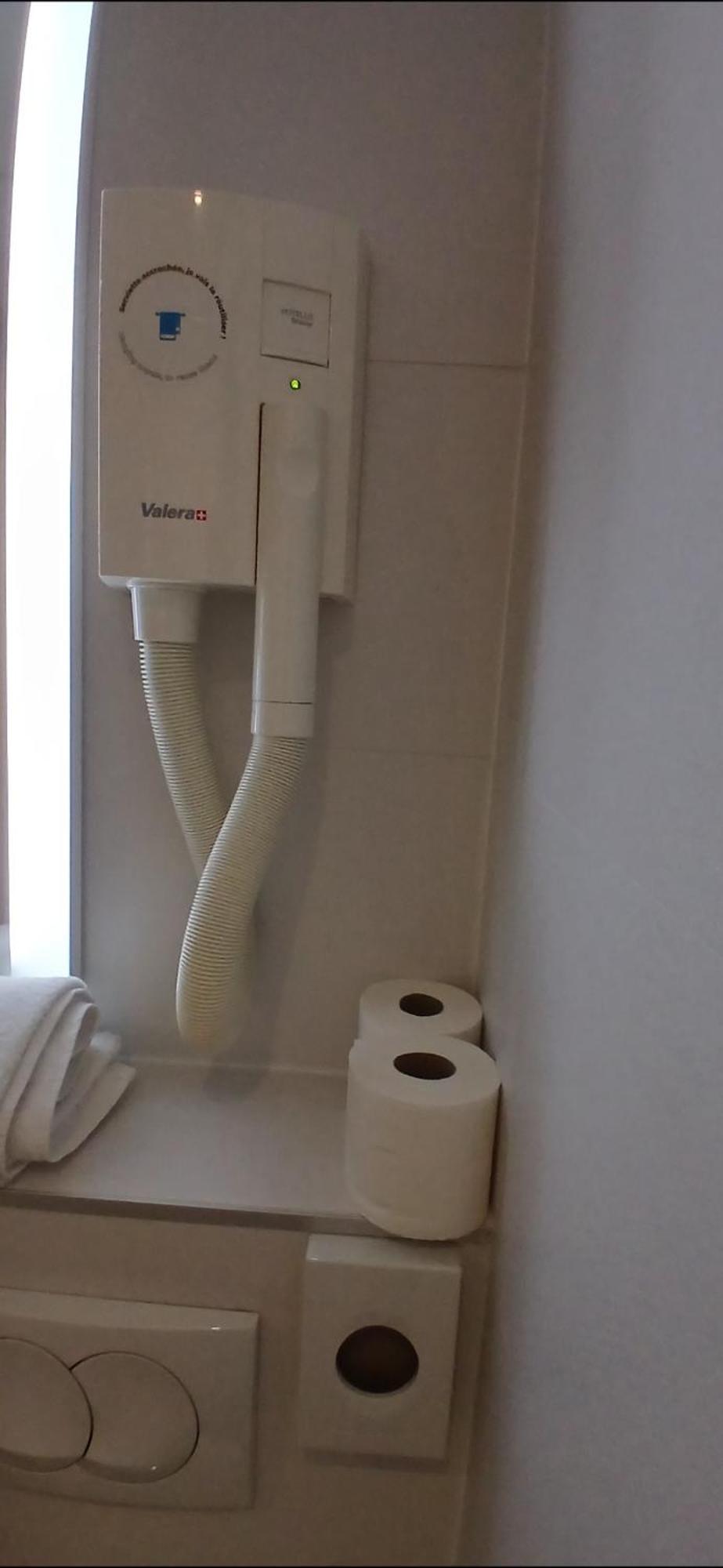 Greet Hotel Marseille Provence Aeroport Vitrolles  Eksteriør billede