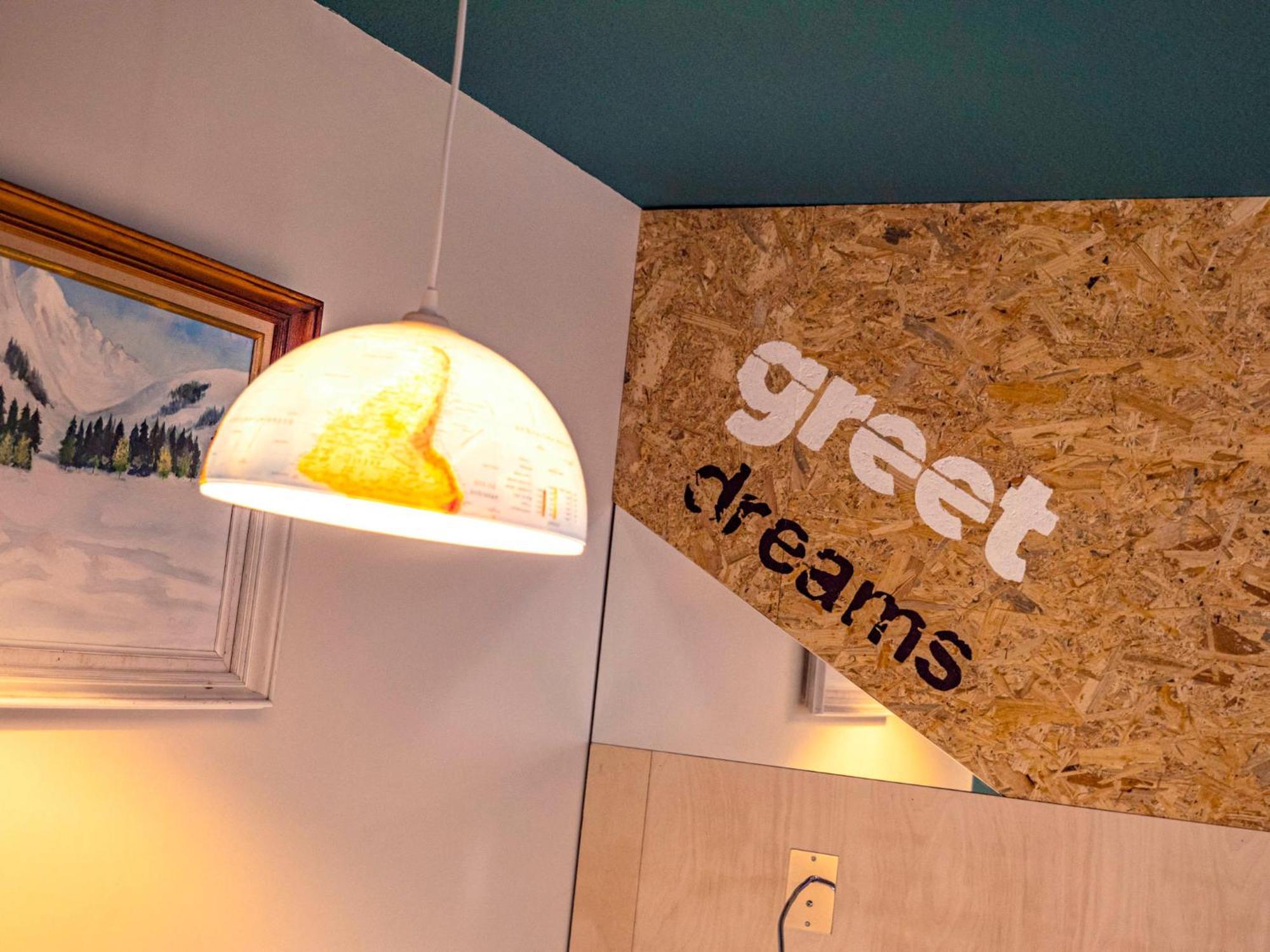 Greet Hotel Marseille Provence Aeroport Vitrolles  Eksteriør billede
